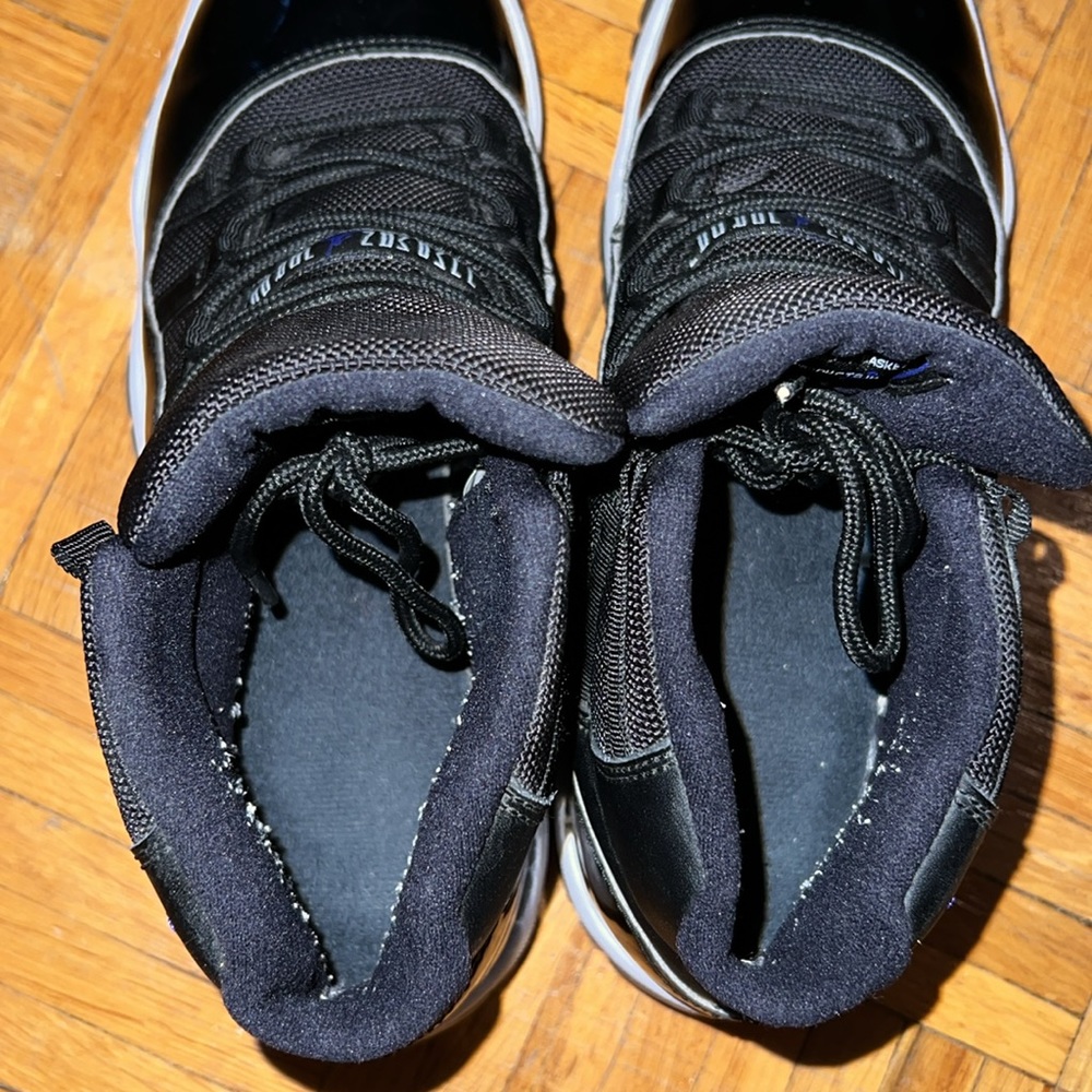 Jordan 11 Space Jam(2016) - Picture 3 of 7